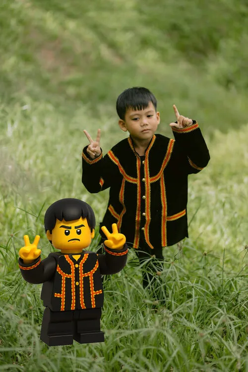 AI LEGO Minifigure generator - photo to LEGO Minifigure style example